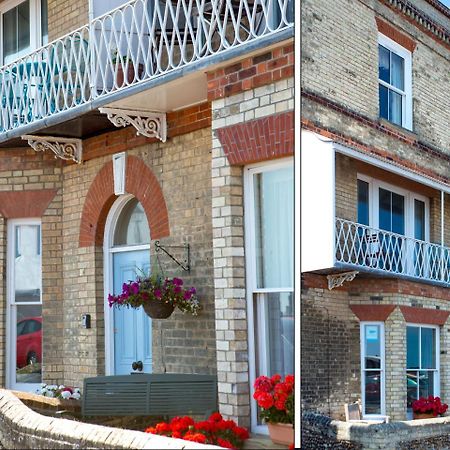 14 Market Cross Place - Beachfront Location With Lovely Sea Views - Aldeburgh Coastal Cottages Ngoại thất bức ảnh
