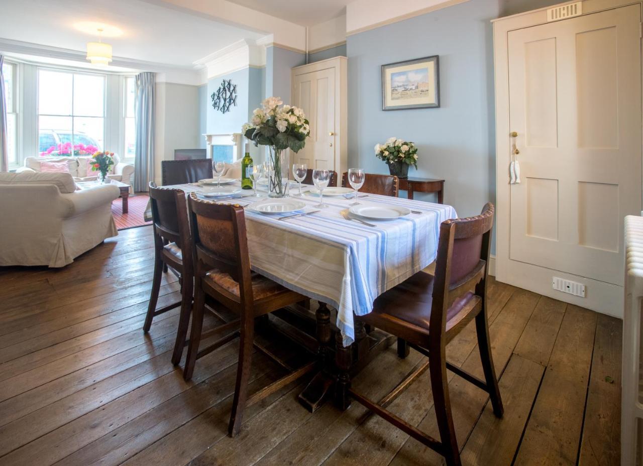 14 Market Cross Place - Beachfront Location With Lovely Sea Views - Aldeburgh Coastal Cottages Ngoại thất bức ảnh