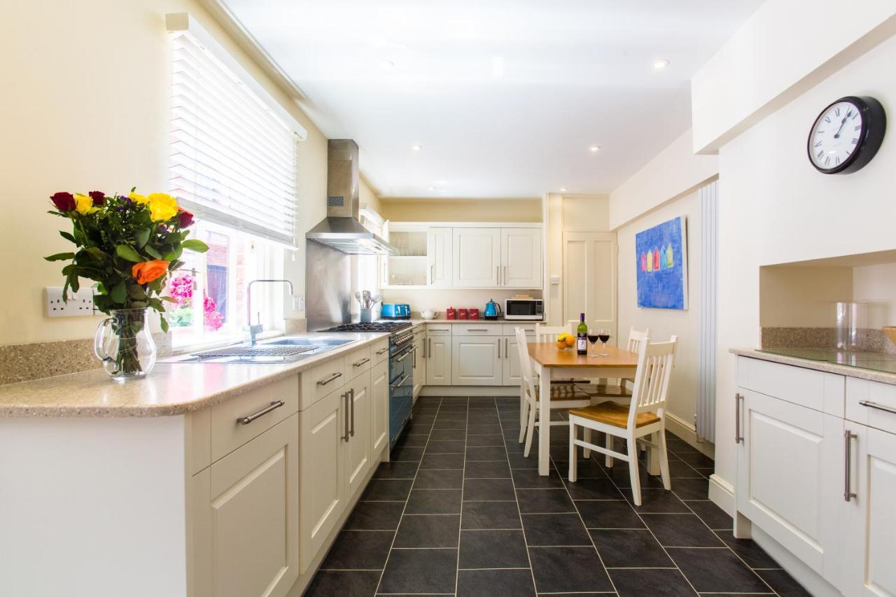 14 Market Cross Place - Beachfront Location With Lovely Sea Views - Aldeburgh Coastal Cottages Ngoại thất bức ảnh