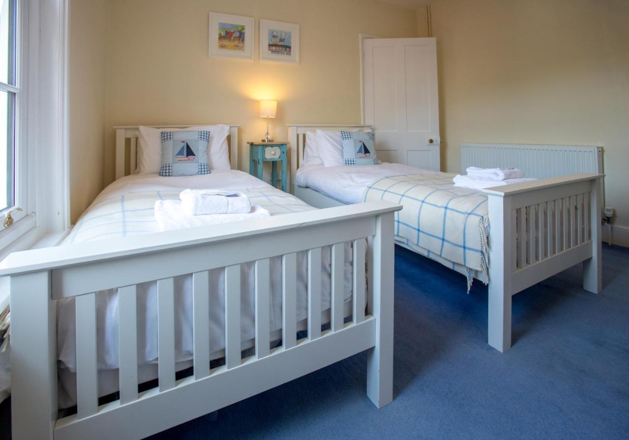 14 Market Cross Place - Beachfront Location With Lovely Sea Views - Aldeburgh Coastal Cottages Ngoại thất bức ảnh